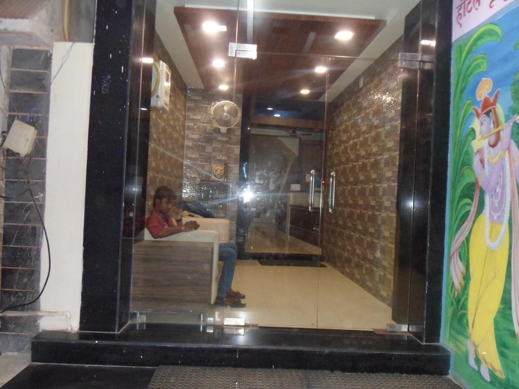 Hotel Madhusudan Dwārka Εξωτερικό φωτογραφία